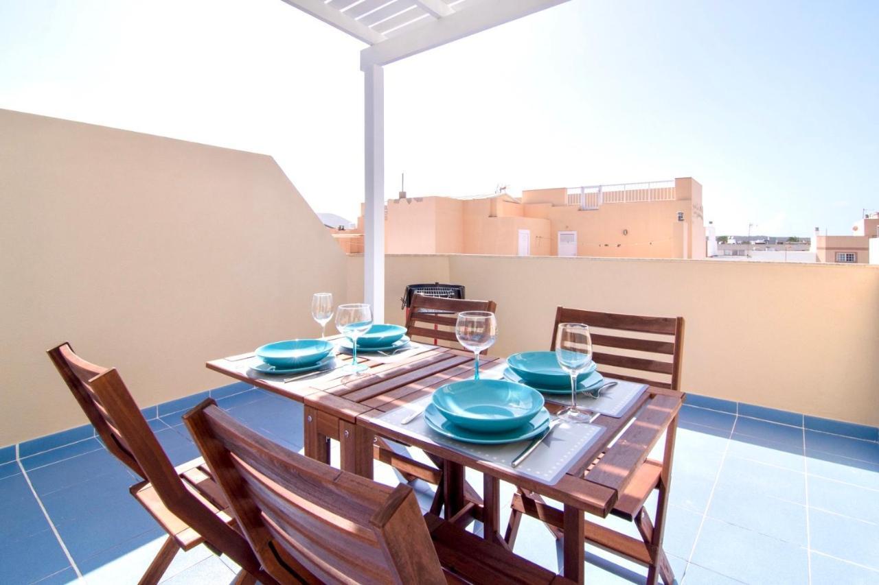 Red Surf Home Corralejo Exterior photo